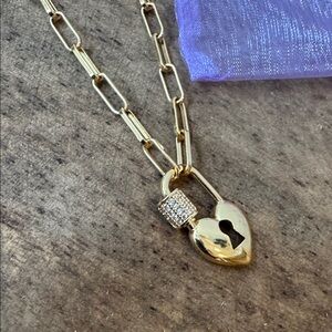 Boutique Gold Heart Lock Necklace NWT 16-17 inch
